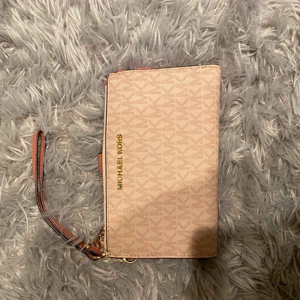 Michael Kors wristlet wallet